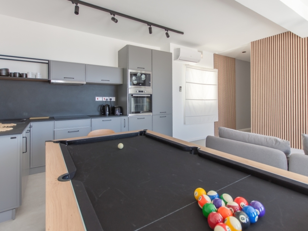 WhatsApp Image 2025-11-11 at 21.07.15