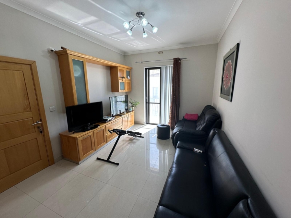 WhatsApp Image 2025-12-15 at 19.02.24 WhatsApp Image 2025-12-15 at 19.02.24