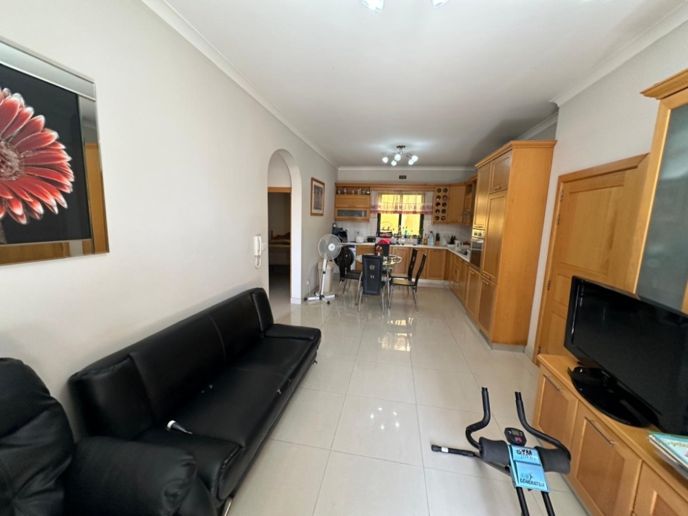 WhatsApp Image 2025-12-15 at 19.02.25 (6) WhatsApp Image 2025-12-15 at 19.02.25 (6)