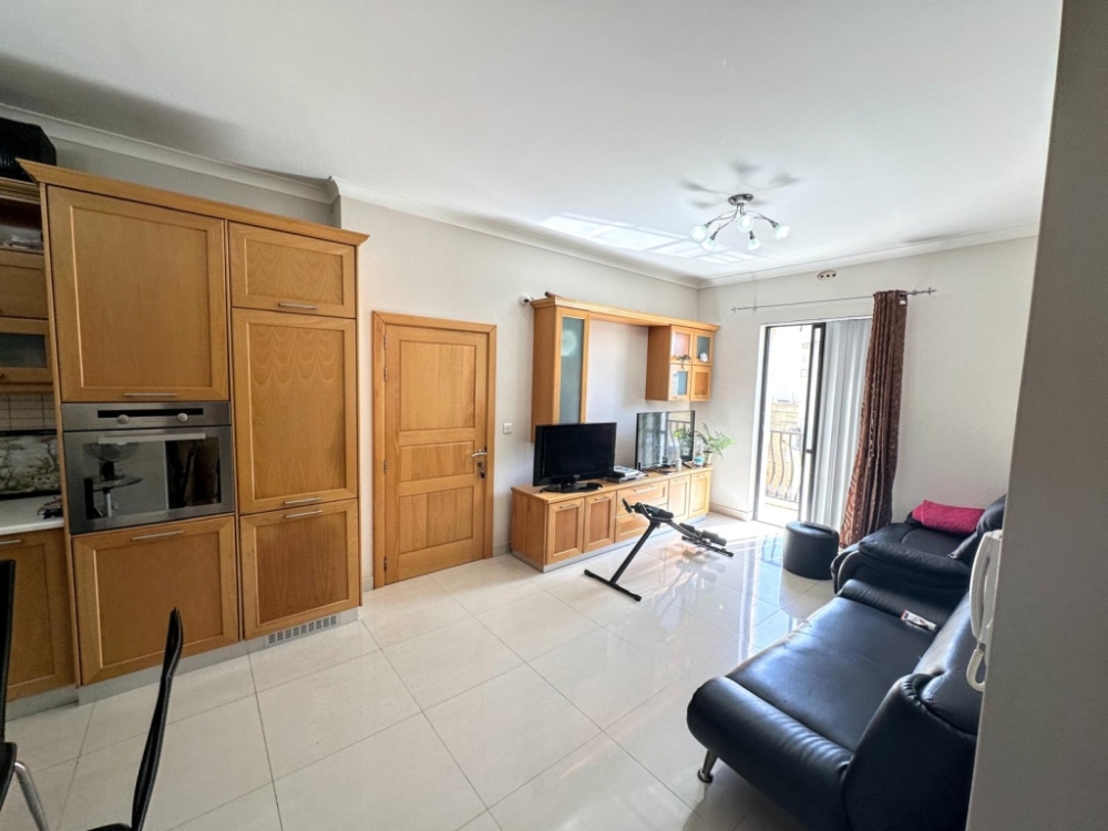 WhatsApp Image 2025-12-15 at 19.02.26 (2) WhatsApp Image 2025-12-15 at 19.02.26 (2)