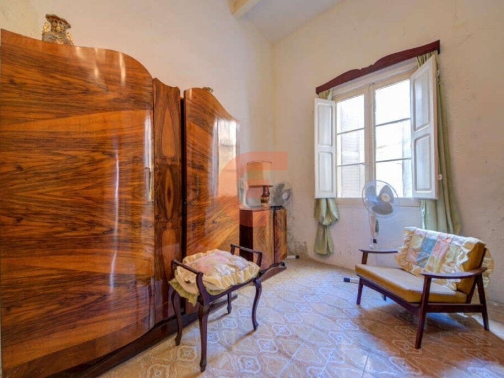 04296e97-3929-4779-846f-de5be4b34e63 04296e97-3929-4779-846f-de5be4b34e63