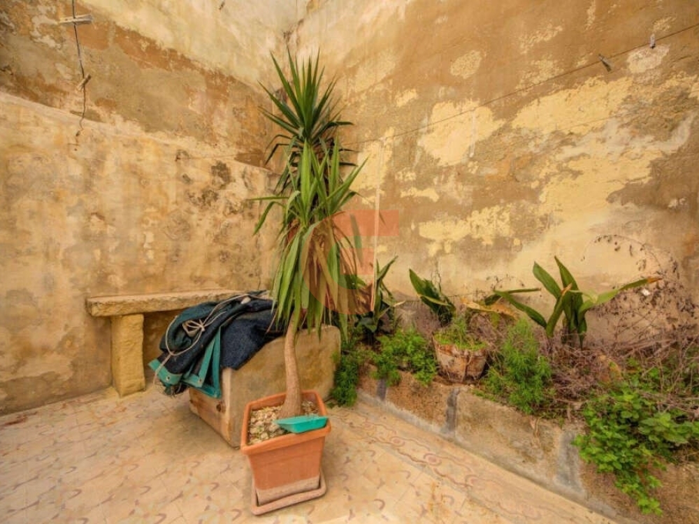 7d258902-afd2-4a09-841a-94661b7dc10f 7d258902-afd2-4a09-841a-94661b7dc10f