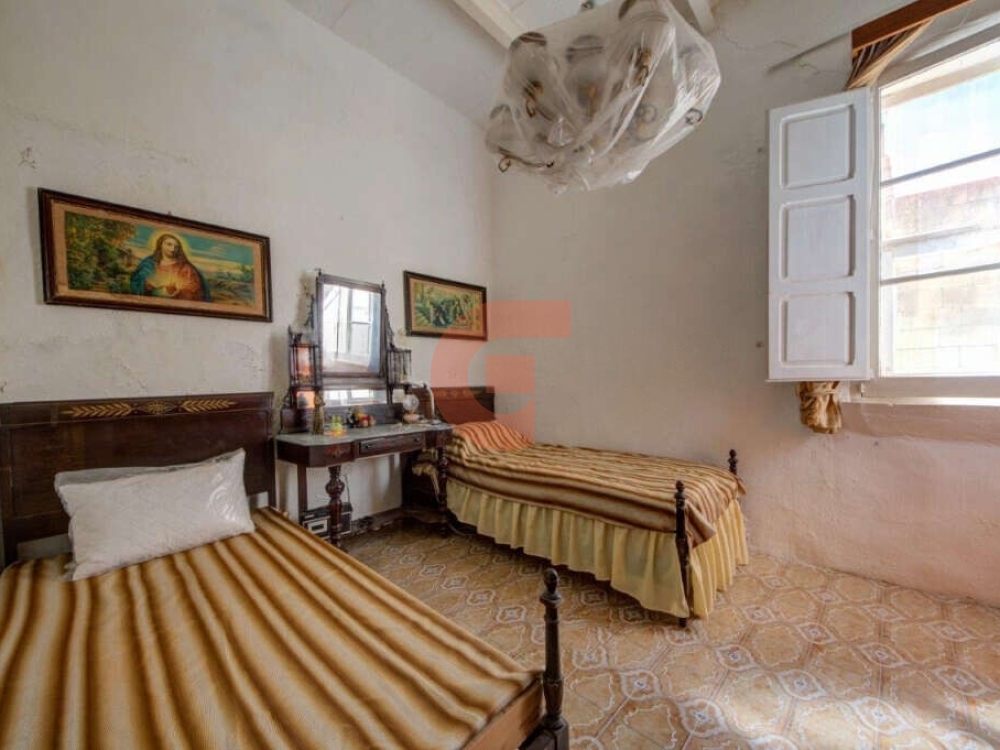 f6ba373e-9167-49d7-b113-eb53bb505451 f6ba373e-9167-49d7-b113-eb53bb505451